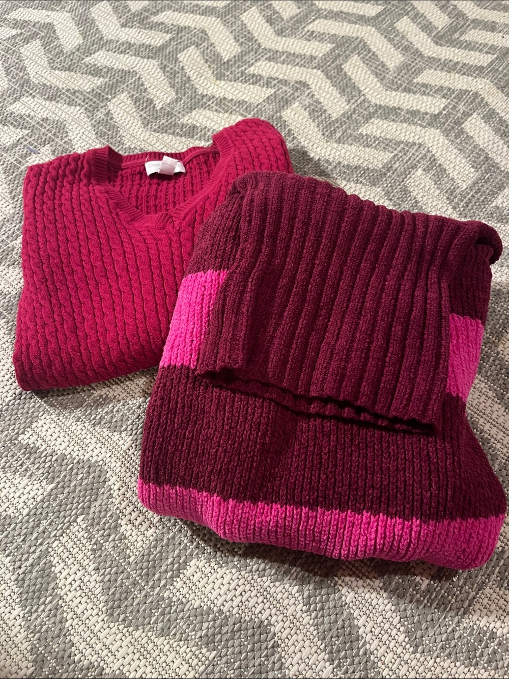 Women’s Rib-Knit Pink Colorblock Sweater Set (2 Sweaters Bundle)